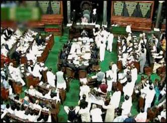 Lok Sabha suspends 8 Cong MPs for ruckus over T