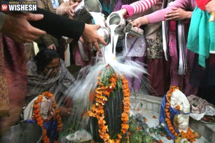 3 reasons to celebrate Maha Shivaratri
