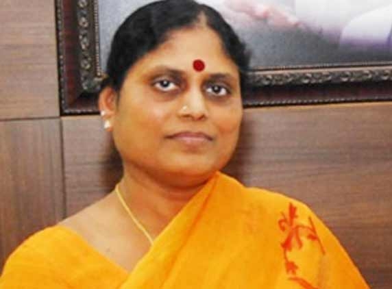 Vijayamma questions govt on fee reimbursement