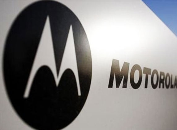 Motorola posts loss, awaits Google deal approval