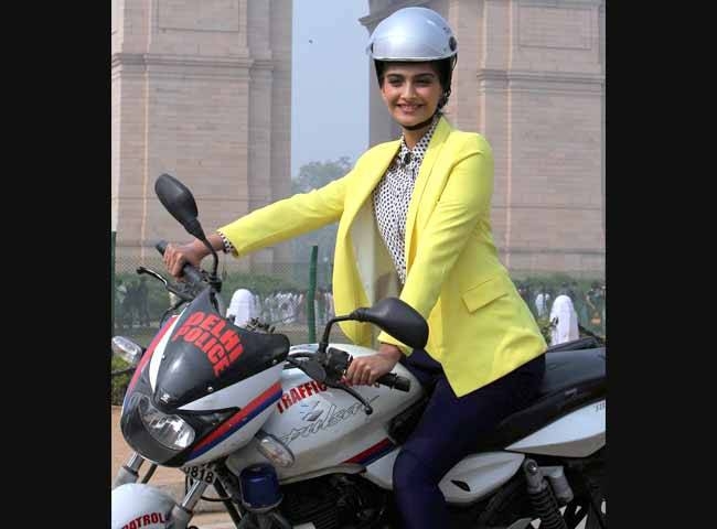 Sizzling hot Sonam Kapoor promotes helmet wearing