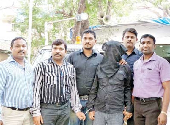 Fake mafia man extorts in Mumbai, nabbed on the 11th attempt