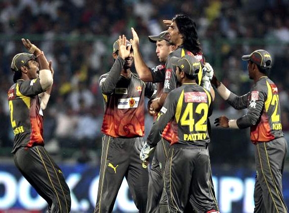 SRH in the lead against RCB