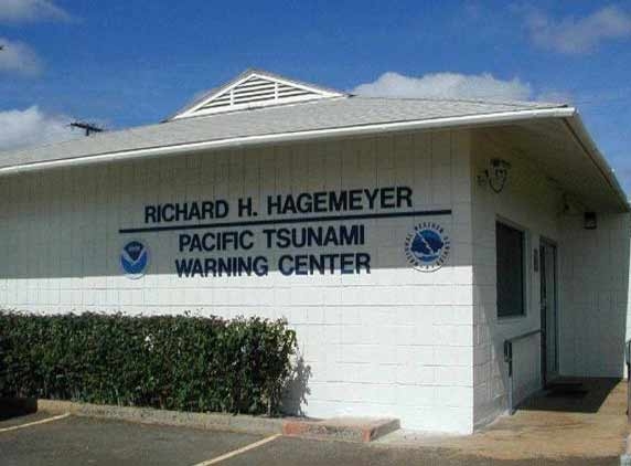 A powerful earthquake generated tsunami warning!