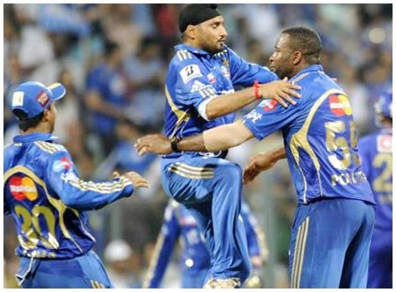 IPL Fever: Mumbai dominate Rajasthan Royals