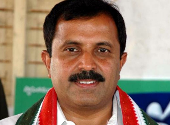 Madhu Yaskhi takes potshots at KCR