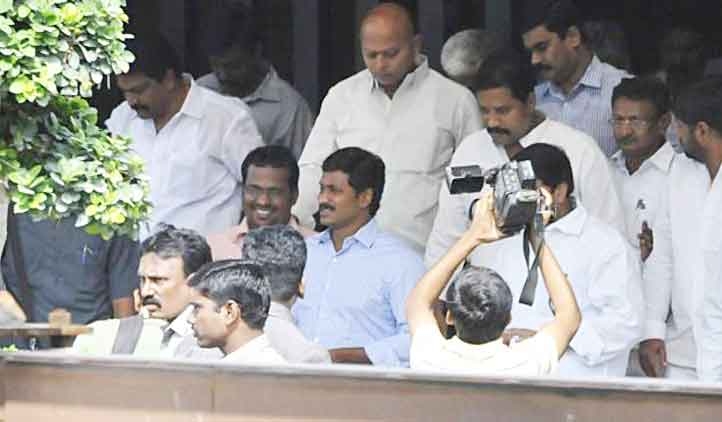 CBI to sift YSR, Jagan phone calls