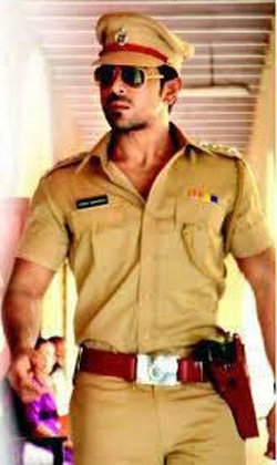 Nose injury for Ram Charan, Zanjeer shooting canceled