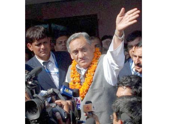 Vijay Bahuguna sworn in as Uttarakhand CM