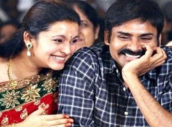 What's actually happening between Pawan and Renu?