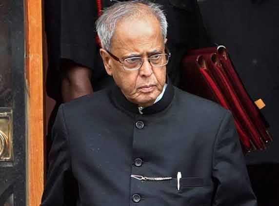 Pranab calls BJP senior officials