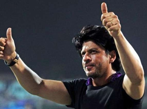 Shah Rukh&#039;s strategy to be in news by hook or crook?