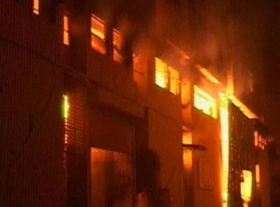 314 members engulfed in fire in Karachi, Lahore