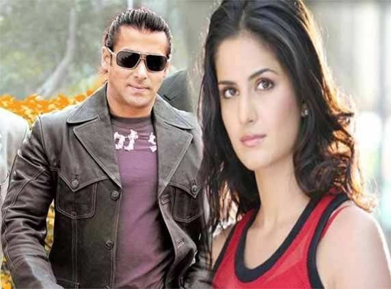 Sallu-Kaif quarreled over a revealing dress