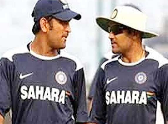 Viru has a distinct mindset :says Mahi