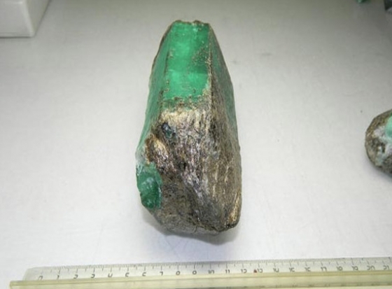 5000 carat emerald found in Urals, Russia