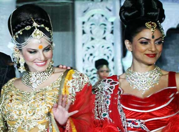 Ravishing Sunny, Sizzling Sushmita