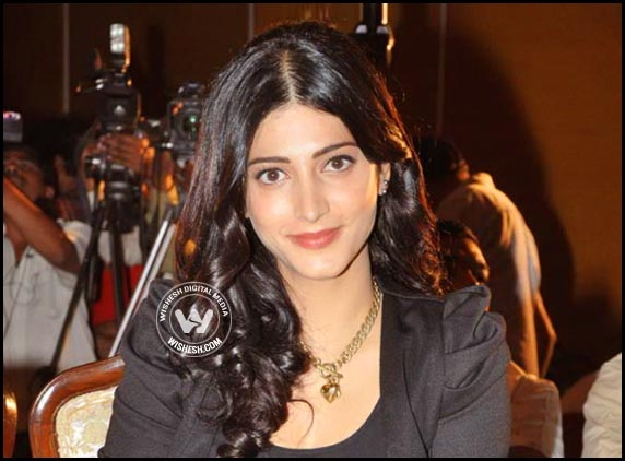 I have acting genes, Shruti responds to criticism