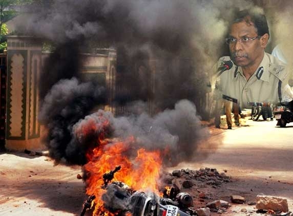 Curfew extended for 2nd day, Hyd