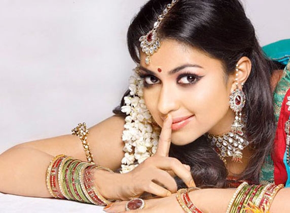 Amala Paul Again in a Controversy?