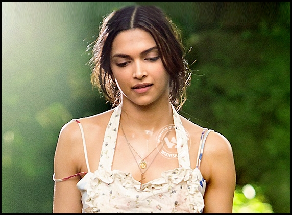 Deepika first look from Finding Fanny