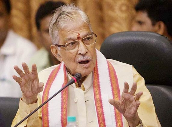 Murli Manohar Joshi fights back, slams Congress demand as &quot;absurd&quot;