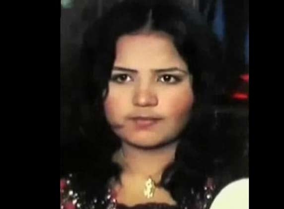 Kidnapped Pak Hindu girl converts to Islam, marries