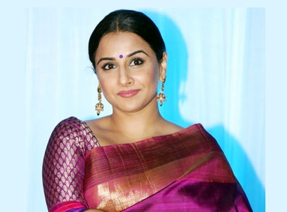 How can "Dirty" picture heroine play M S Subbalaxmi?