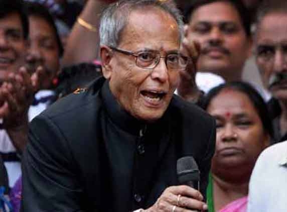 Pranab Mukherjee visits Veer Bhumi and Rajghat before his swearing-in