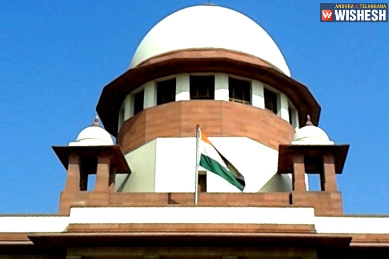 SC Asks EC To Decide Claim Over AIADMK Poll Symbol By Nov 10