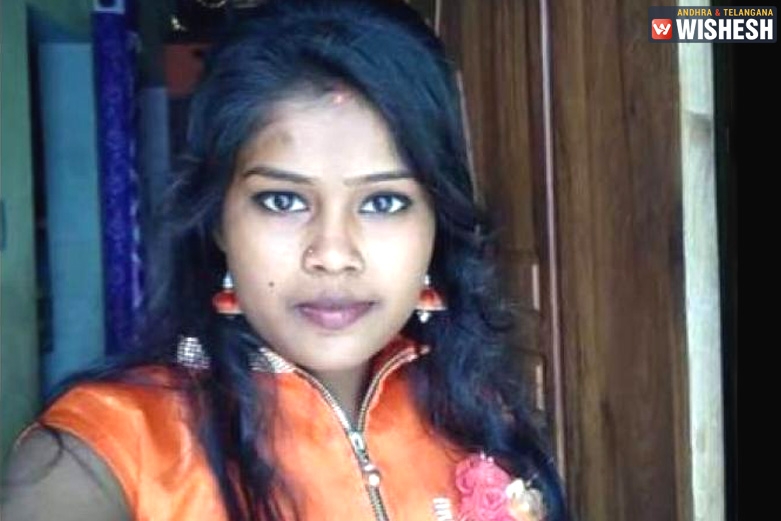Pothole Claims Life Of A Bengaluru Woman