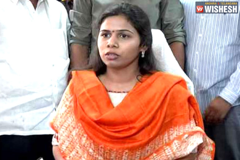 Bhuma Akhila Priya All Set To Join Janasena
