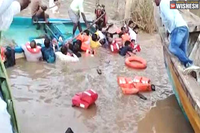 Boat Mishap in Chandrababu's Godavari Tour