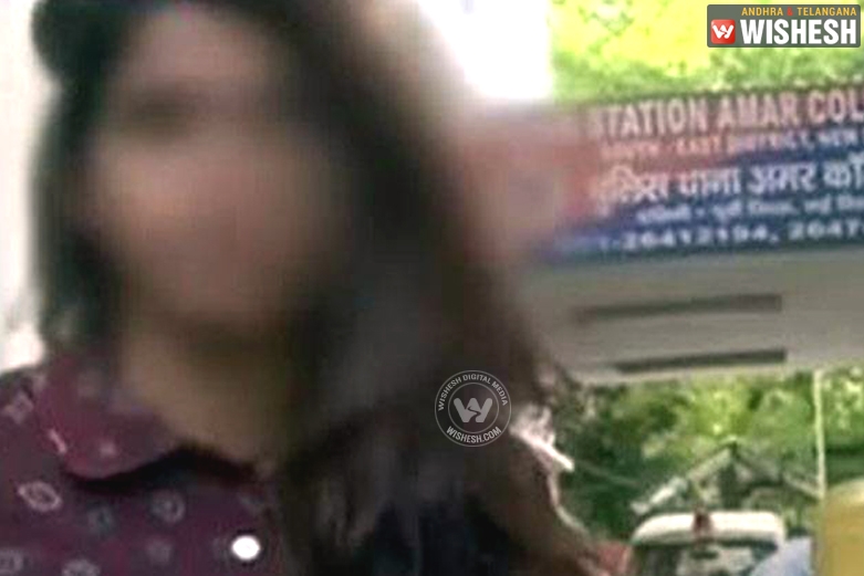 Delhi Woman hit on head with beer bottle