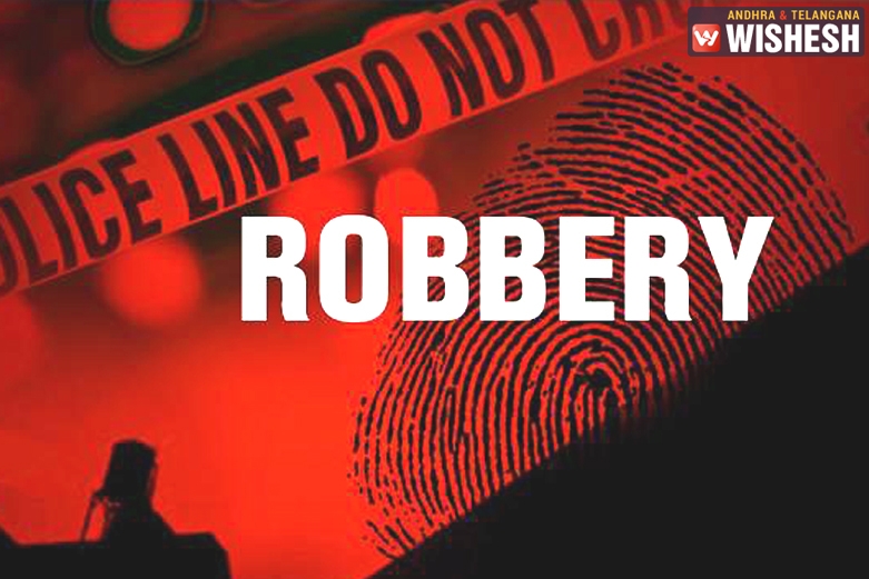 Fake Baba Rob ‘Lifestyle’ Owner’s House in Hyderabad