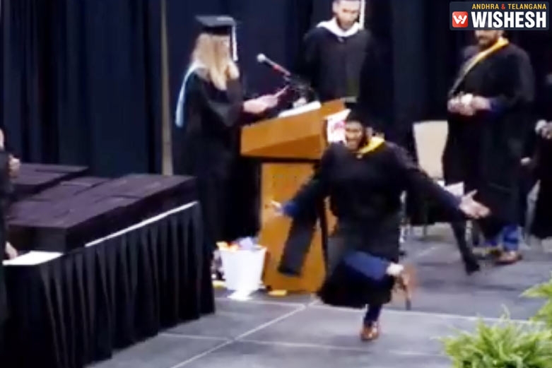 Student Recreates Allu Arjun's Pushpa Pushpa Hook Step At Graduation Ceremony