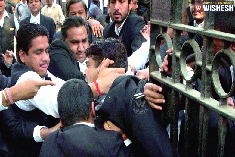JNU row: Lawyers attack again