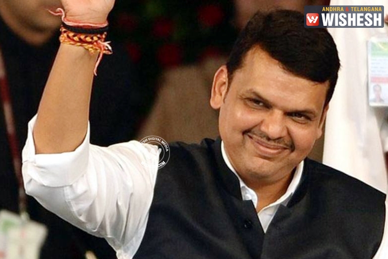 Maharashtra CM trapped govt officer in graft case