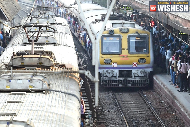 Man Throws 2 Year Old Son on Railway Tracks