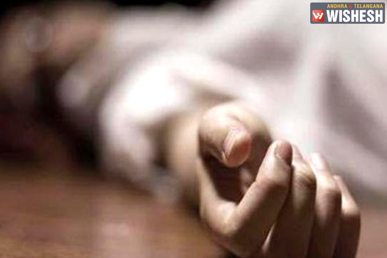 Medical Student Commits Suicide In Hyderabad