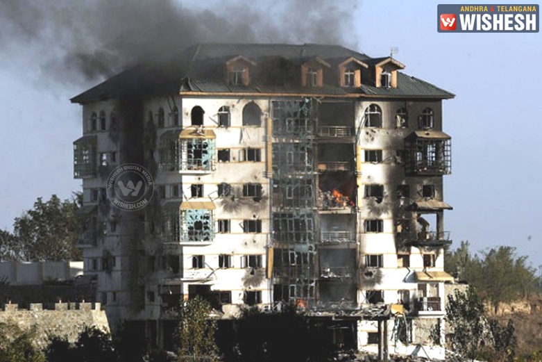 Pampore Terror Enters Day 3, 2 Terrorists Killed & Army Soldier Injured