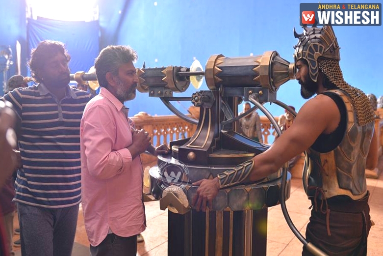 Rana Daggubati Shares Some Candid Pics On The Sets Of Baahubali 2