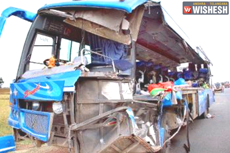 Road Accident in Chittoor, 2 Killed & 11 Injured