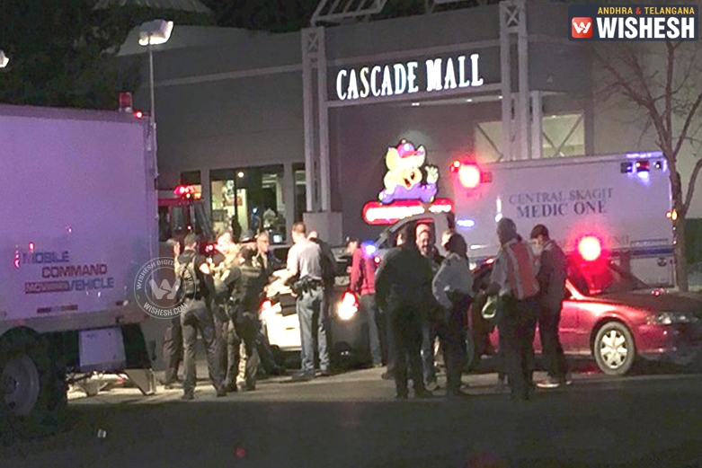 Shooting at Washington Mall, 4 Dead & Many Injured