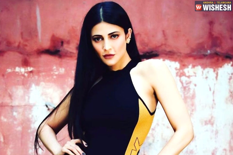 Shruti Haasan Responds About Pawan Kalyan's Vakeel Saab
