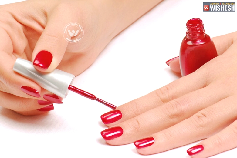 Simple tips to apply nail polish perfectly