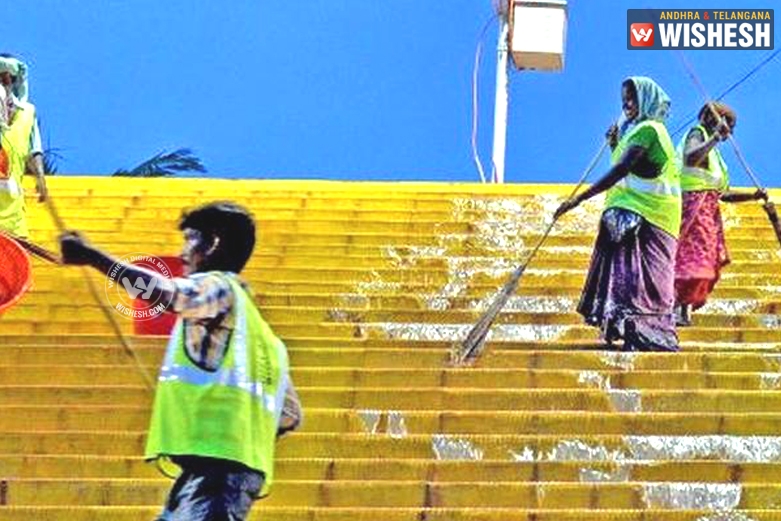 15,000 Sanitation Contract Workers Deputed for Pushkaralu