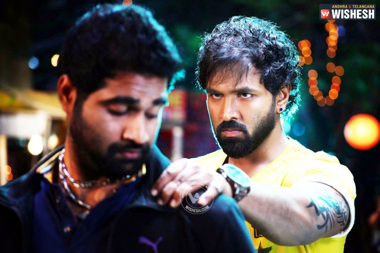 Vishnu clash with Pawan fans
