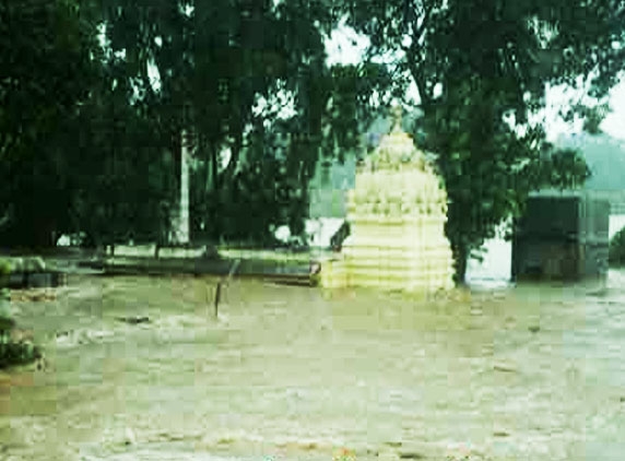 Neelam cyclone effect in Andhra-Life out of gear