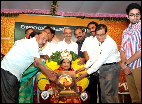 Vani Jayaram Felicitated